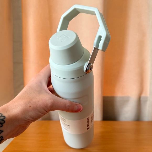 Stanley Aerolight IceFlow H2O Bottle W/ FastFlow Lid, 24 oz. Mint. NEW - Picture 3 of 7